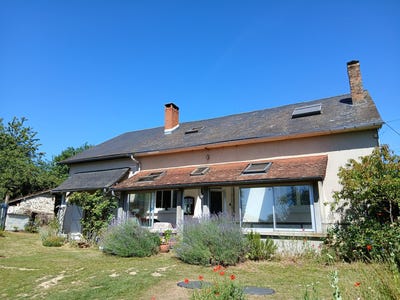 /international/fr/la-croisille-sur-briance-limousin-310108954594/