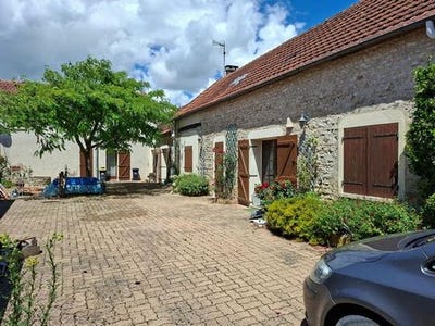 /international/fr/beaune-la-rolande-centre-val-de-loire-310107221472/