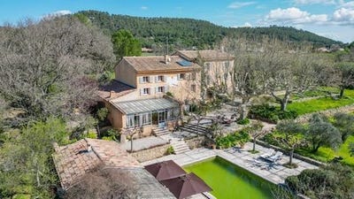 /international/fr/le-val-upper-normandy-310100363786/