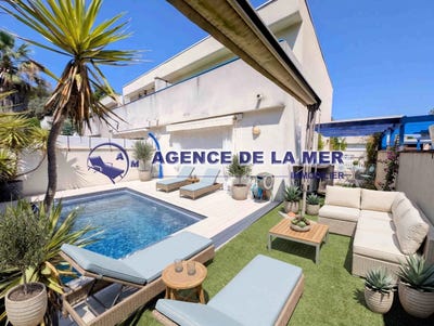/international/fr/la-grande-motte-centre-val-de-loire-310109564328/