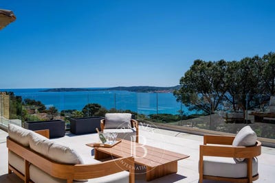 /international/fr/grimaud-provence-alpes-cote-d-azur-310101107050/?lang=fr