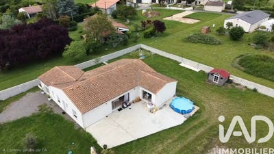 /international/fr/saint-germain-de-lusignan-charente-310108051126/