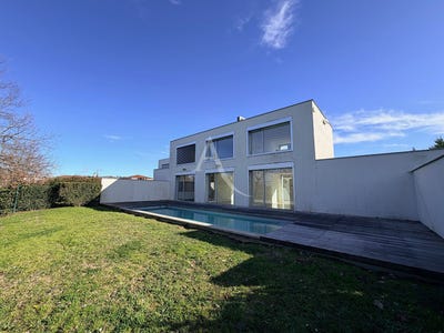 /international/fr/seilh-midi-pyrenees-310105650764/