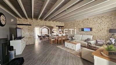 /international/fr/chasnais-pays-de-la-loire-310101388469/?lang=en