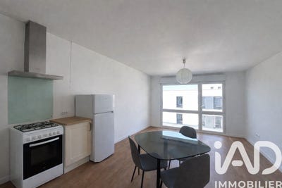 /international/fr/tours-centre-val-de-loire-310106393037/