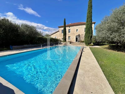 /international/fr/viviers-rhone-310102490571/