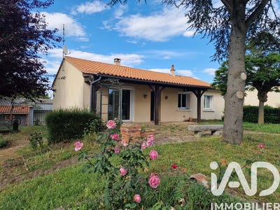 /international/fr/saint-varent-charente-310107971921/