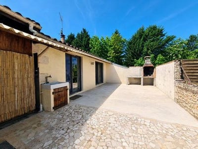 /international/fr/saint-leon-sur-l-isle-aquitaine-310107769484/