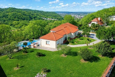 /international/fr/jurancon-aquitaine-310110287724/