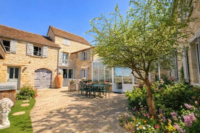 /international/fr/coye-la-foret-picardie-310106598706/