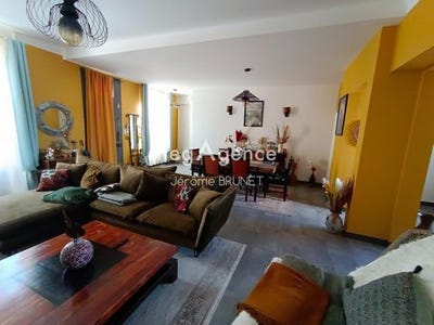 /international/fr/lucon-pays-de-la-loire-310107332562/