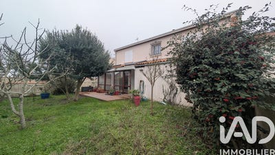 /international/fr/nieul-sur-mer-charente-310108182388/