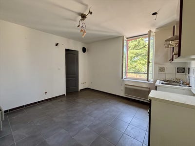 /international/fr/pont-saint-esprit-languedoc-roussillon-310119798790/