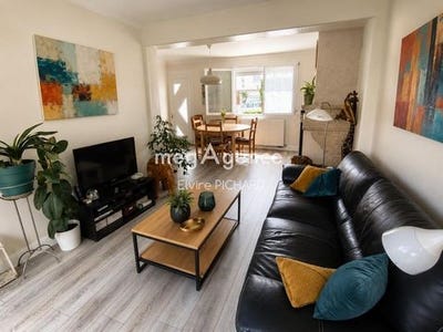 /international/fr/cholet-pays-de-la-loire-310109205715/
