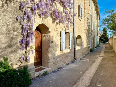 /international/fr/le-barroux-provence-alpes-cote-d-azur-310098124009/