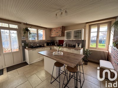 /international/fr/thire-pays-de-la-loire-310098417910/
