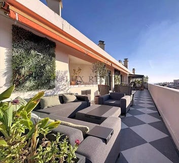 /international/fr/antibes-provence-alpes-cote-d-azur-310108453257/