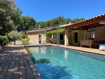 /international/fr/sainte-cecile-les-vignes-provence-alpes-cote-d-azur-310100991923/
