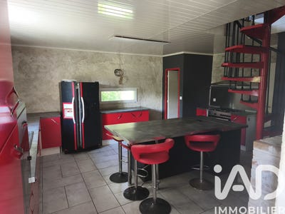 /international/fr/donges-pays-de-la-loire-310107966945/