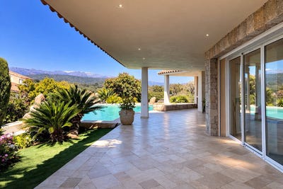/international/fr/zonza-corsica-310106628149/