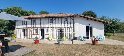 /international/fr/castets-aquitaine-310095289203/