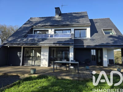 /international/fr/clohars-carnoet-brittany-310106133844/