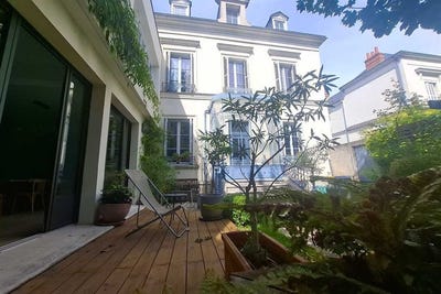 /international/fr/tours-centre-val-de-loire-310110035596/