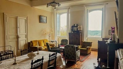 /international/fr/lauzerte-midi-pyrenees-310107497341/