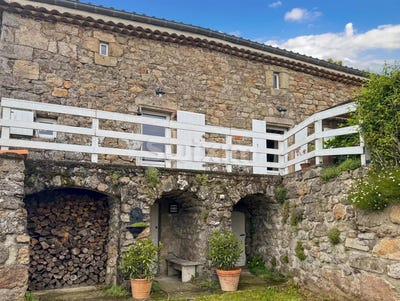 /international/fr/saint-apollinaire-de-rias-rhone-310099788767/?lang=zh-cn