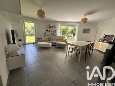 /international/fr/reze-pays-de-la-loire-310108728441/