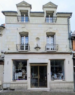 /international/fr/chinon-centre-val-de-loire-310107563958/