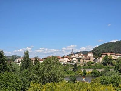 /international/fr/aurec-sur-loire-auvergne-310101377819/?lang=en
