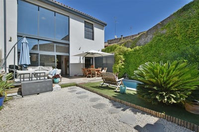 /international/fr/caveirac-languedoc-roussillon-310099230803/