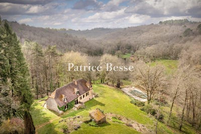 /international/fr/villefranche-du-perigord-aquitaine-310105993602/