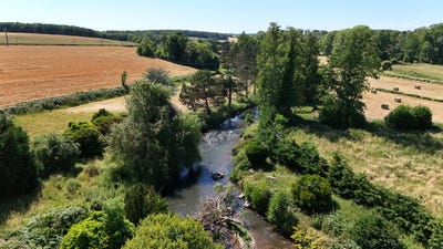 /international/fr/saint-ange-et-torcay-centre-val-de-loire-310108997214/?lang=th