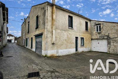 /international/fr/rouillac-charente-310105890454/