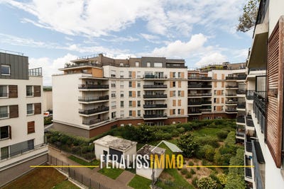 /international/fr/eragny-picardie-310108674428/