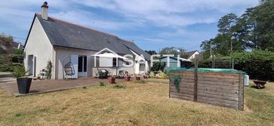 /international/fr/chinon-centre-val-de-loire-310109079815/?lang=th