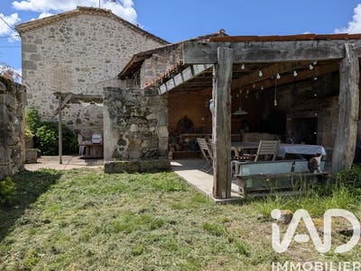 /international/fr/moncrabeau-aquitaine-310108871093/