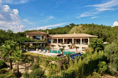 /international/fr/la-garde-freinet-provence-alpes-cote-d-azur-310100793963/?lang=fr