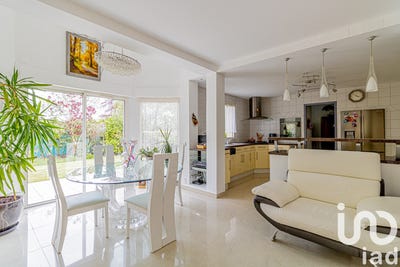 /international/fr/milly-la-foret-ile-de-france-310100542962/