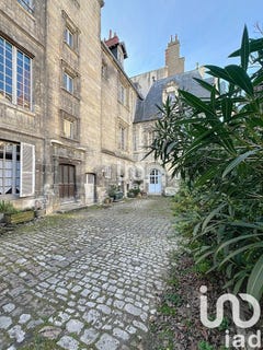 /international/fr/bourges-centre-val-de-loire-310098106313/