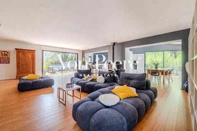/international/fr/villeneuve-les-avignon-languedoc-roussillon-310109935868/