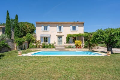 /international/fr/oppede-provence-alpes-cote-d-azur-310110262617/