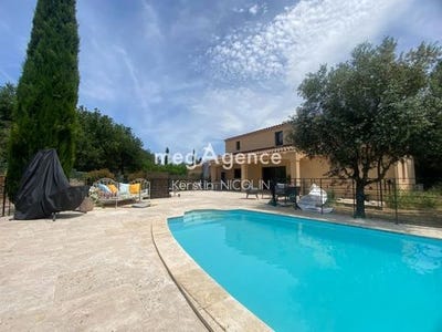 /international/fr/saint-maximin-la-sainte-baume-provence-alpes-cote-d-azur-120098234034/?lang=en