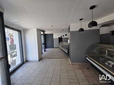 /international/fr/loches-centre-val-de-loire-310106774499/