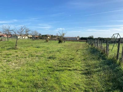 /international/fr/saint-christoly-de-blaye-aquitaine-120095923559/