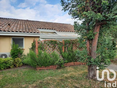 /international/fr/les-mees-provence-alpes-cote-d-azur-310100293415/?lang=zh-cn