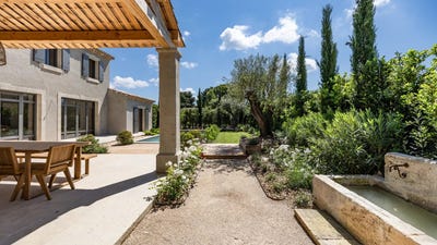 /international/fr/maussane-les-alpilles-hh-15793392-maussane-les-alpilles-provence-alpes-cote-d-azur-310100956566/?lang=pt