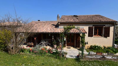 /international/fr/l-isle-d-espagnac-charente-310107012277/